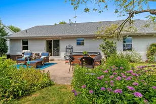1717 Emerald Dr, Green Bay, WI 54311 - Photo 7