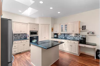 1035 Coprinus Court, Green Bay, WI 54313 - Photo 17