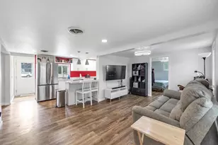 1110 Wirtz Ave, Green Bay, WI 54304 - Photo 5