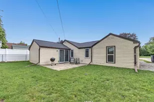 1110 Wirtz Ave, Green Bay, WI 54304 - Photo 3