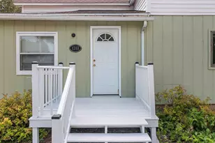 1203 N Gillett St, Appleton, WI 54914 - Photo 3
