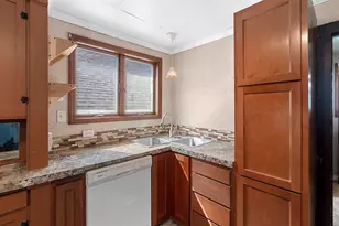 1203 N Gillett St, Appleton, WI 54914 - Photo 5
