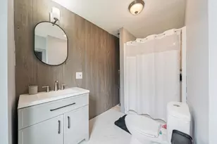 246 W 12th Ave, Oshkosh, WI 54902 - Photo 17
