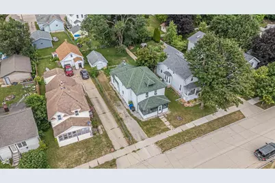 246 W 12th Avenue, Oshkosh, WI 54902 - Photo 31
