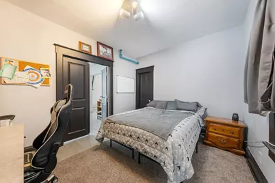 246 W 12th Avenue, Oshkosh, WI 54902 - Photo 15