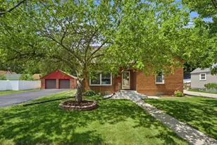 708 State St, Menasha, WI 54952 - Photo 1