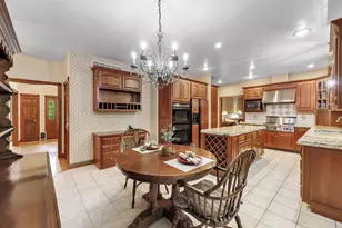 1071 Thornberry Creek Dr, Hobart, WI 54155 - Photo 15