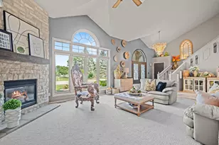 2920 Circle Oaks Ln, Green Bay, WI 54313 - Photo 11