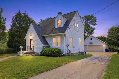 709 2nd Street, Menasha, WI 54952 - Photo 1