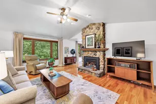 3122 Birdie Ct, Green Bay, WI 54313 - Photo 5