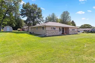 802 E Ridlington Ave, Shawano, WI 54166 - Photo 5