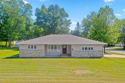 802 E Ridlington Avenue, Shawano, WI 54166 - Photo 7