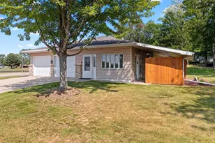 802 E Ridlington Ave, Shawano, WI 54166 - Photo 11