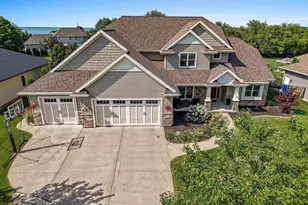 3351 Cottage Hill Dr, Green Bay, WI 54311 - Photo 3