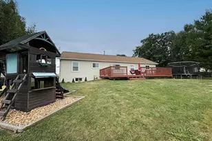 620 N Packer Dr, Whitelaw, WI 54247 - Photo 3