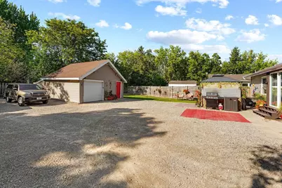 1735 Oshkosh Avenue, Oshkosh, WI 54902 - Photo 19