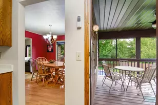 1421 Harbor Springs Cir, Green Bay, WI 54311 - Photo 27