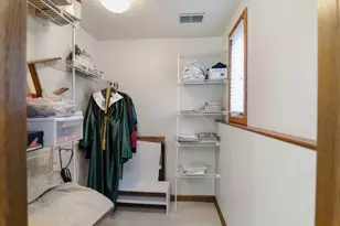 1421 Harbor Springs Cir, Green Bay, WI 54311 - Photo 51