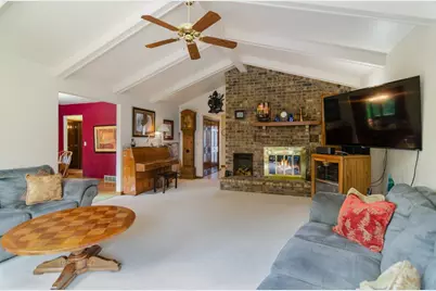 1421 Harbor Springs Circle, Green Bay, WI 54311 - Photo 13