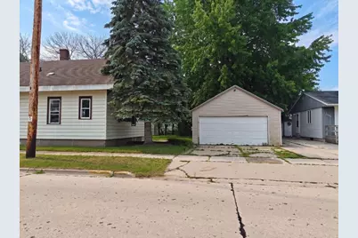 1018 Lowell Street, Two Rivers, WI 54241 - Photo 13