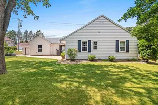 815 Dayton St, Mayville, WI 53050 - Photo 35