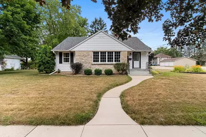815 Dayton Street, Mayville, WI 53050 - Photo 3