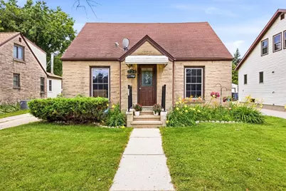 724 State Street, Menasha, WI 54952 - Photo 1