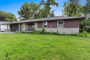 1824 Fiesta Ln, Green Bay, WI 54302 - Photo 3