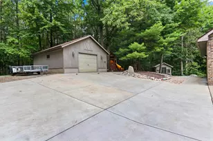3512 Blackberry Ln, Green Bay, WI 54313 - Photo 5