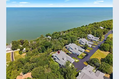 5299 Sunset Bluff Drive, Green Bay, WI 54311 - Photo 71
