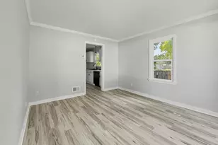 1511 10th Ave, Green Bay, WI 54304 - Photo 3