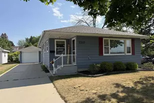 2307 18th Ave, Menominee, MI 49858 - Photo 1