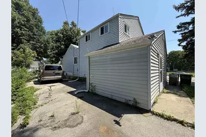 1031 Clay Street, Green Bay, WI 54302 - Photo 3