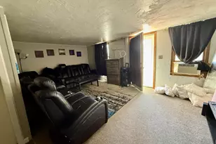 1031 Clay St, Green Bay, WI 54302 - Photo 11