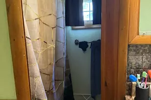 1031 Clay St, Green Bay, WI 54302 - Photo 9