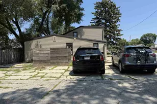 1019 Clay St, Green Bay, WI 54302 - Photo 3