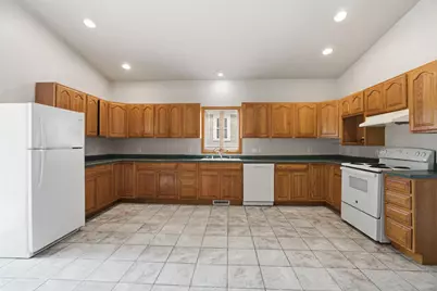 111 E Follet Street, Fond du Lac, WI 54935 - Photo 5