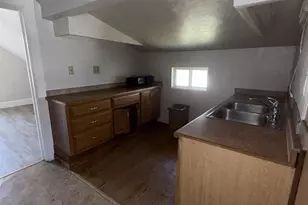 911 Smith St, Green Bay, WI 54302 - Photo 17