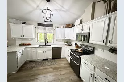 3238 Isaac Lane, Oshkosh, WI 54902 - Photo 7