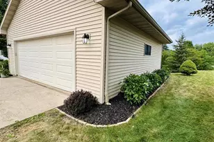 3238 Isaac Ln, Oshkosh, WI 54902 - Photo 41