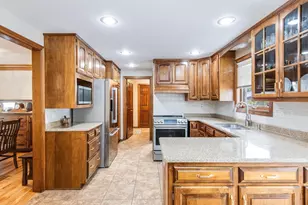 2645 Englewood Rd, Green Bay, WI 54311 - Photo 13