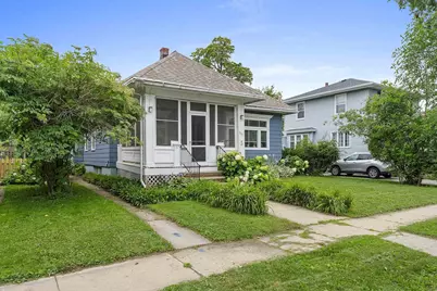 833 Oregon Street, Green Bay, WI 54303 - Photo 3