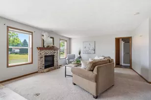 N9678 Hopfensperger Rd, Appleton, WI 54915 - Photo 3