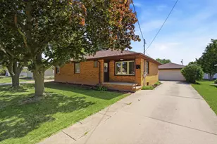 833 Ida St, Menasha, WI 54952 - Photo 1