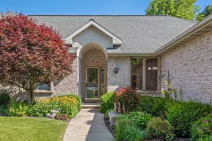 1048 Coronado Ct, Oneida, WI 54155 - Photo 3