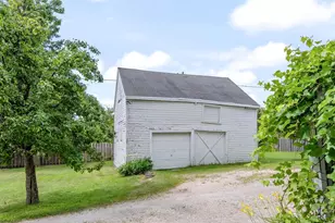 910 Cherry St, Green Bay, WI 54301 - Photo 65