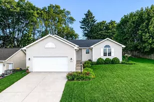 3052 Crusade Ln, Green Bay, WI 54313 - Photo 1