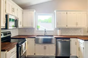 3052 Crusade Ln, Green Bay, WI 54313 - Photo 13