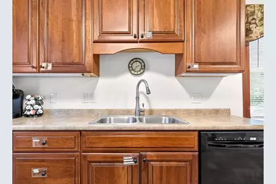 2013 Doty Street, Oshkosh, WI 54902 - Photo 25