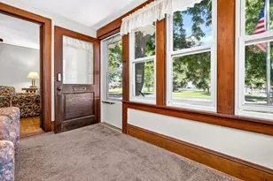2013 Doty St, Oshkosh, WI 54902 - Photo 5